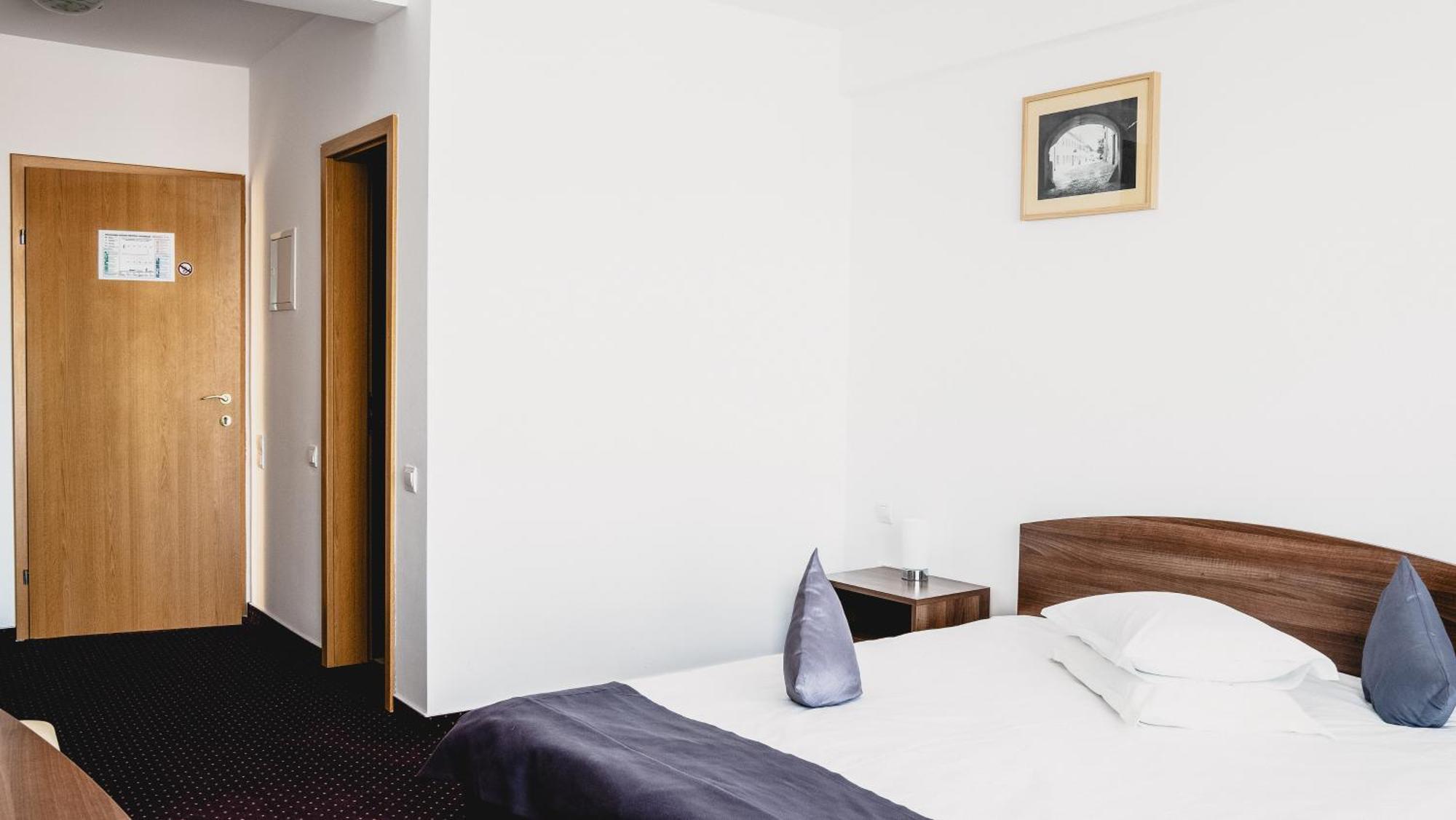 Hotel Eden Sibiu Exterior photo